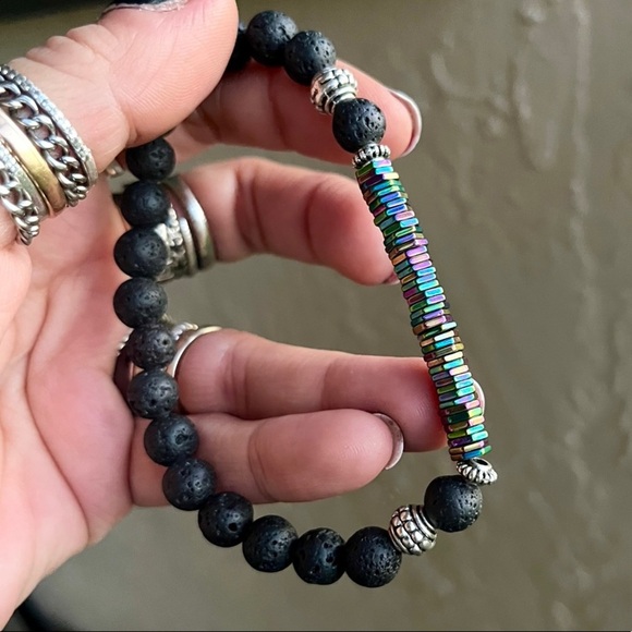 π΄ SALE ! red dot items are 2 for $25 . Bundle more than 3 and its $10 each π - Picture 3 of 9